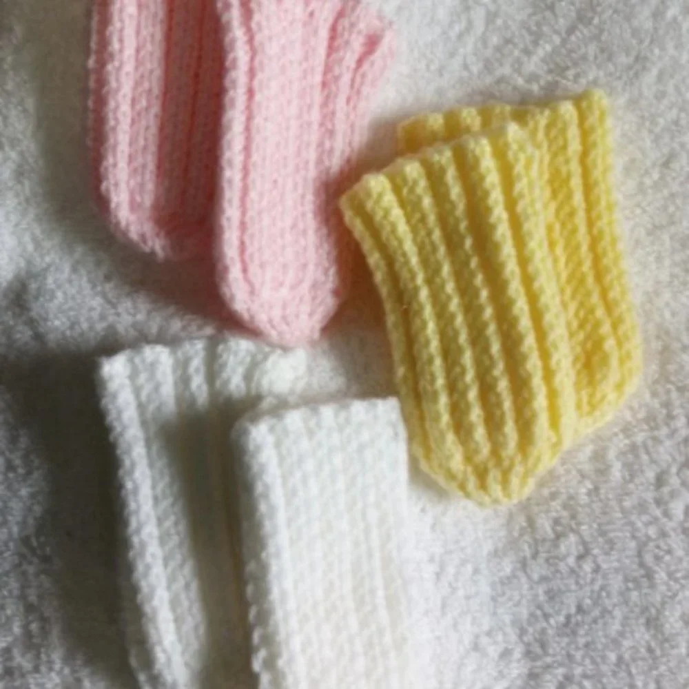 Hand Made Hand Knit Baby Tube Socks 3 pair bonus bundle 0-3 Months Stay On Socks